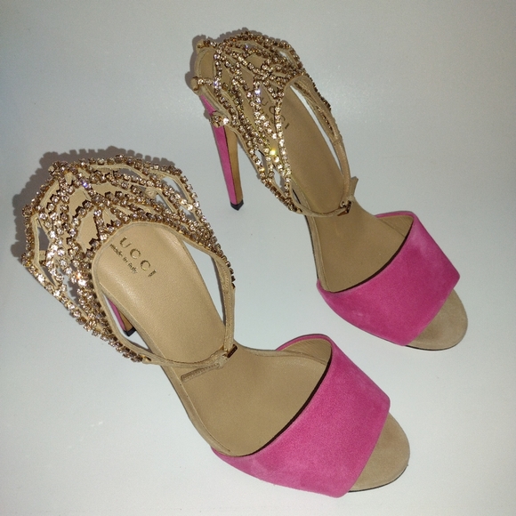 SOLD 💔 Gucci Rhinestone Pink Chainlink Heels - Picture 12 of 16